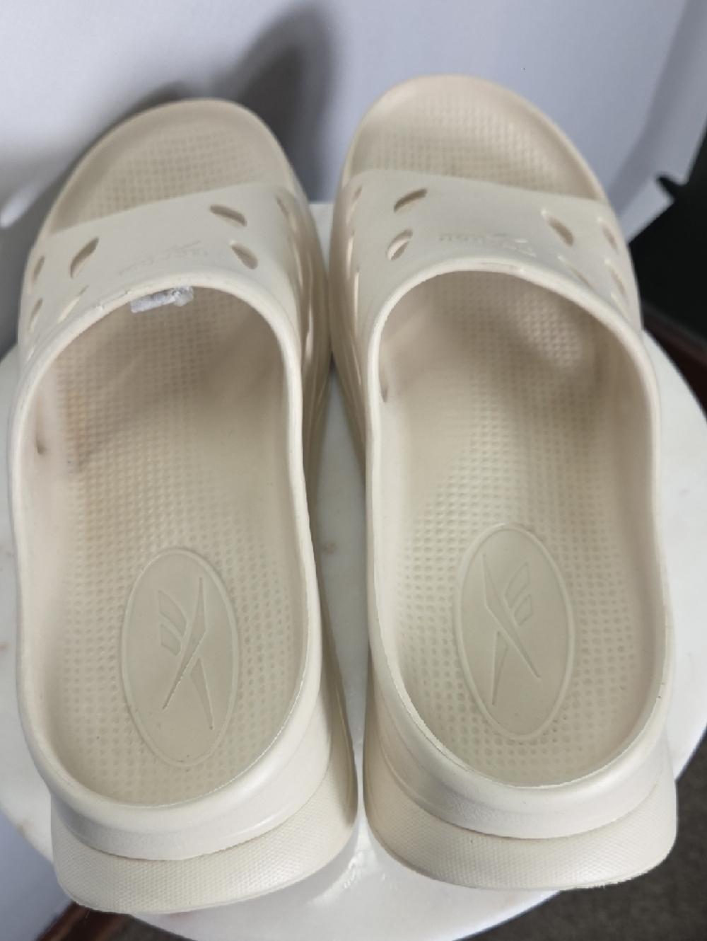 Reebok Cream Slide Sandals Size 9 - Picture 5 of 7